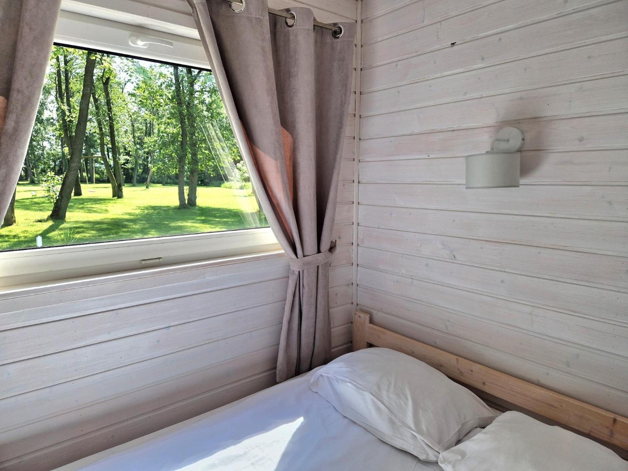 Lumi Resort Domki Letniskowe Z Podgrzewanym Basenem Rewal Chambre photo