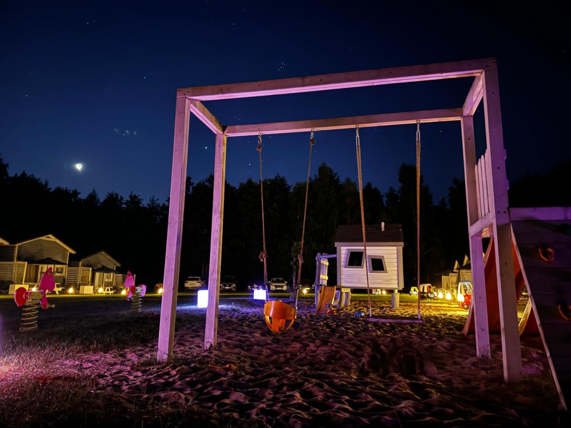 Lumi Resort Domki Letniskowe Z Podgrzewanym Basenem Rewal Extérieur photo